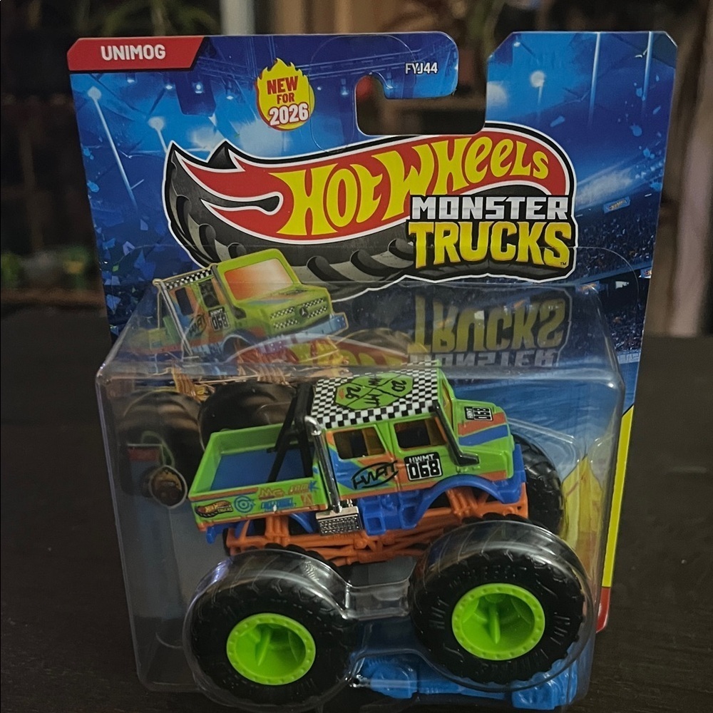 Monster Trucks Unimog - Green and Orange